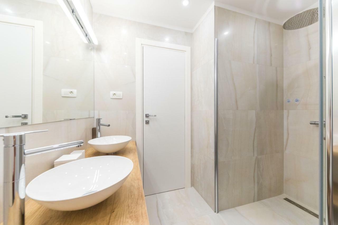 Glow Luxury Apartment With Terrace And Jacuzzi Split Exterior foto